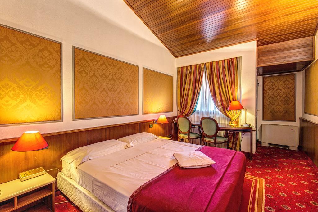 Hotel Motel Regal Vermezzo Esterno foto
