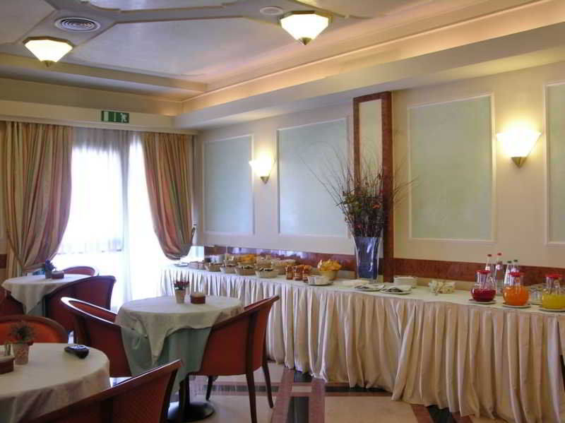 Hotel Motel Regal Vermezzo Esterno foto