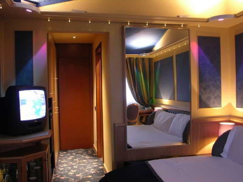 Hotel Motel Regal Vermezzo Esterno foto