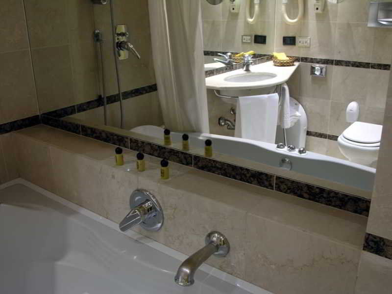 Hotel Motel Regal Vermezzo Esterno foto